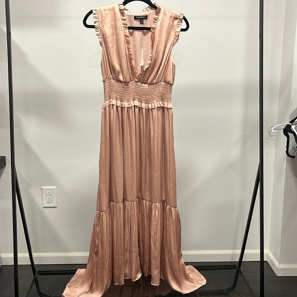 BANANA REPUBLIC dusty rose dress, size 6, new with tag.